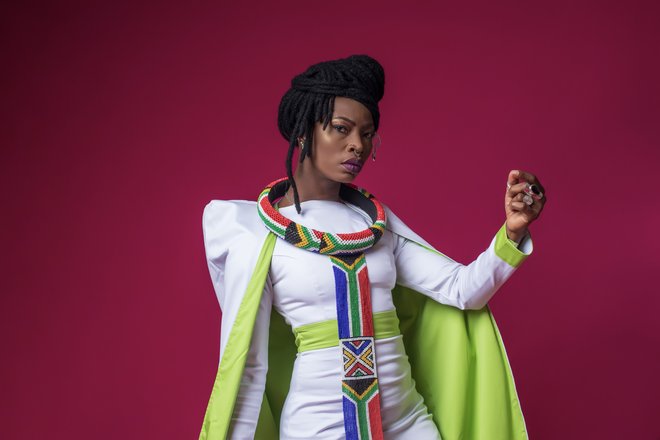 Bandbild: Dobet Gnahoré